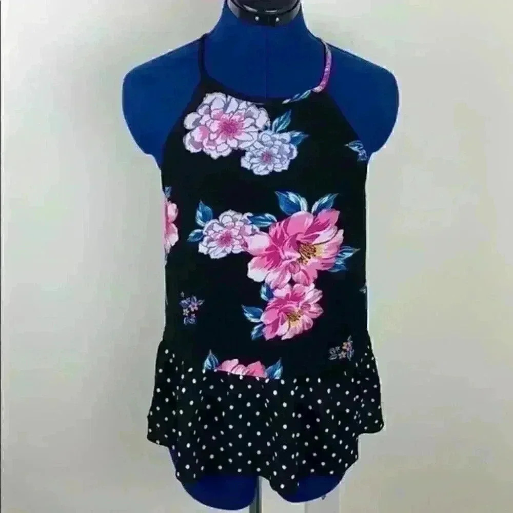 🆕nwt Charming Charlie light sleeveless blo…